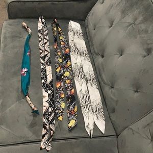 Colorful Headbands / Accessories (Set of 4)